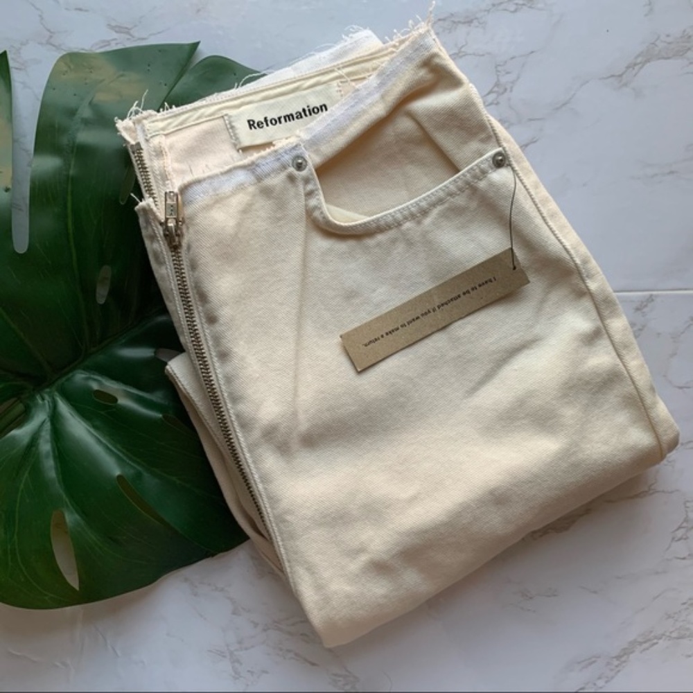 Reformation Jeans Ivory Zipper Mid Rise Raw Hem 30